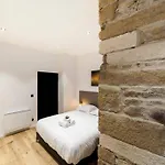 Allinlyon | Balneo Premium Terreaux شقة ليون