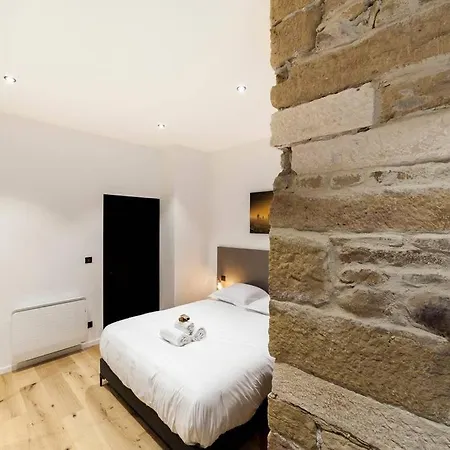 Pur bonheur Hôtel de ville - clim et balnéo AIL Apartamento Lyon